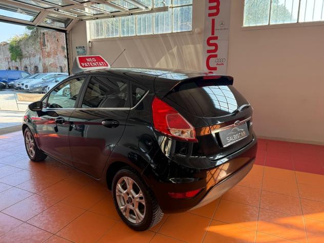Ford Fiesta 1.5 TDCi 75CV 5 porte Titanium - Foto 3