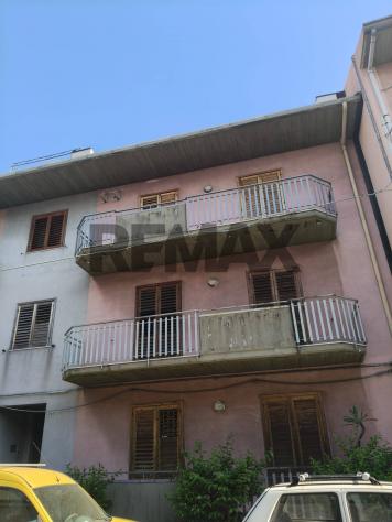 Appartamento in vendita a Aci Sant'Antonio - Foto 2
