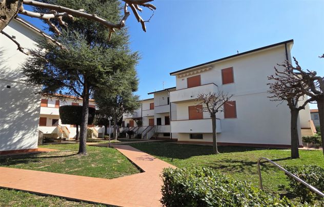 CASTIGLIONCELLO Caletta: Appartamento al piano mezzano con ingresso indipendente