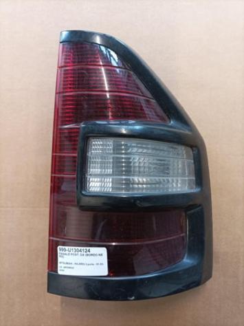 FANALE POST. DX (BORDO NERO) 999-U1304124 Parti elettriche  Fanaleria  Fanali  Fanale post. dx. MITSUBISHI - PAJERO 3 porte - 01-03-2003 - 01-11-2006