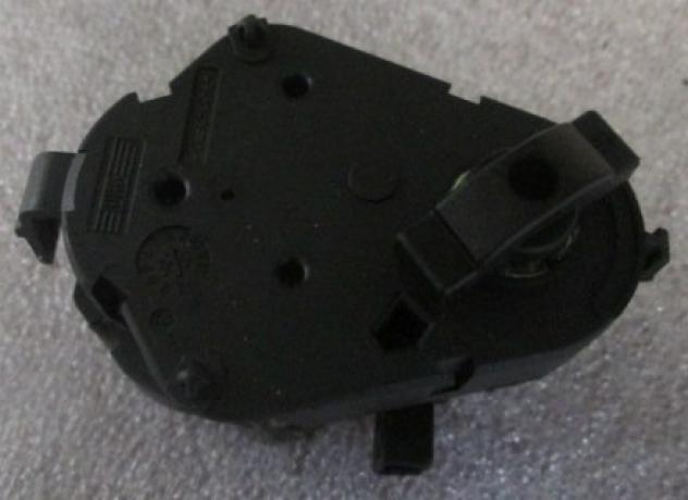 6902698.9 MOTORINO SCATOLA RISCALDAMENTO BMW SERIE 5 530D SW E39 5P 135KW AUT (2000) RICAMBIO USATO D4 504 076501861201