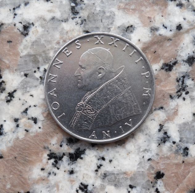 100 LIRE DEL VATICANO DEL 1962 - DI PAPA GIOVANNI XXIII° - - Foto 2