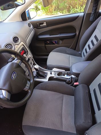 FAVOLOSA FORD FOCUS STW 110 CV - Foto 6