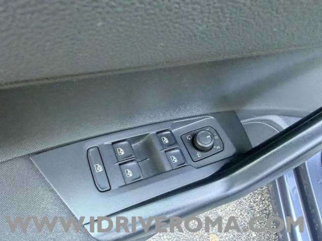 VOLKSWAGEN Polo Polo 1.0 tsi Life 95cv "SMOKY GREY MATALLIC" rif. 23907994 - Foto 10