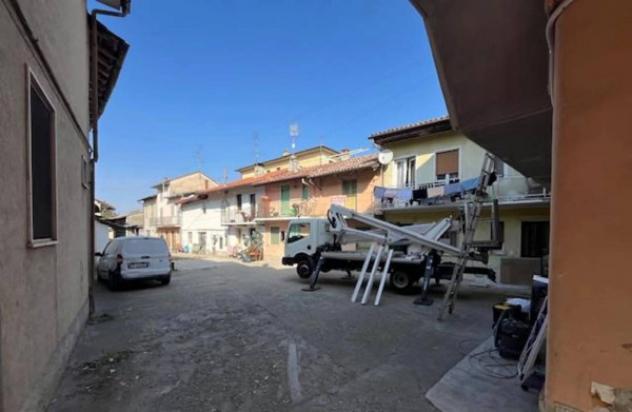 Immobile in asta di 109 m², box auto in vendita a Pieve Porto Morone - Foto 3