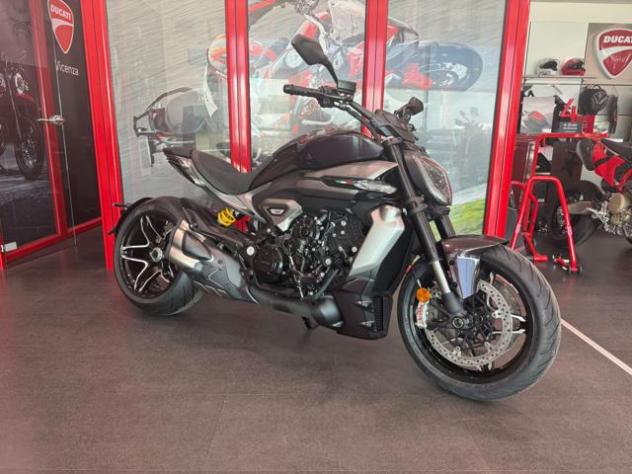 DUCATI XDiavel V4 BLACK LAVA 2025 rif. 23487801