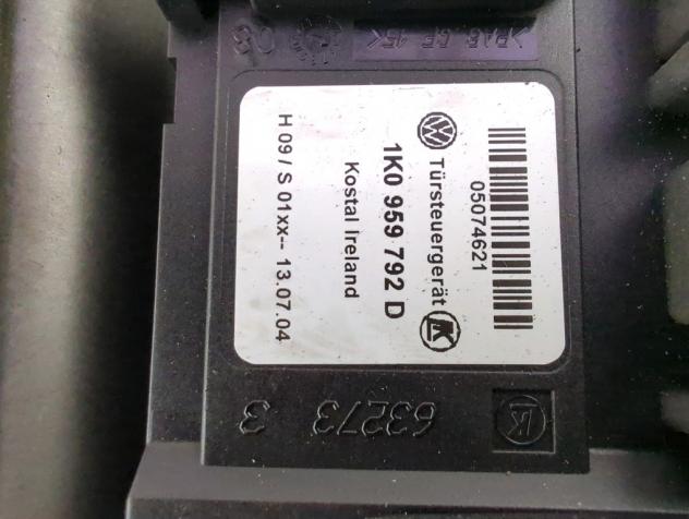 1K0959702G MOTORINO MECCANISMO ALZA-VETRO ALZA-CRISTALLO PORTA ANTERIORE DESTRA VOLKSWAGEN GOLF 5 2.0 D 103KW 6M 5P (2004) RICAMBIO USATO 1K4837462B - Foto 5