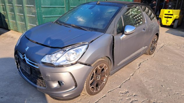 Ricambi vari Citroen DS3 1.6 benzina del 2014 - Foto 5