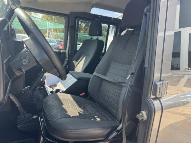 LAND ROVER Defender 110 2.4 TD4 Station Wagon SE rif. 24101285 - Foto 10