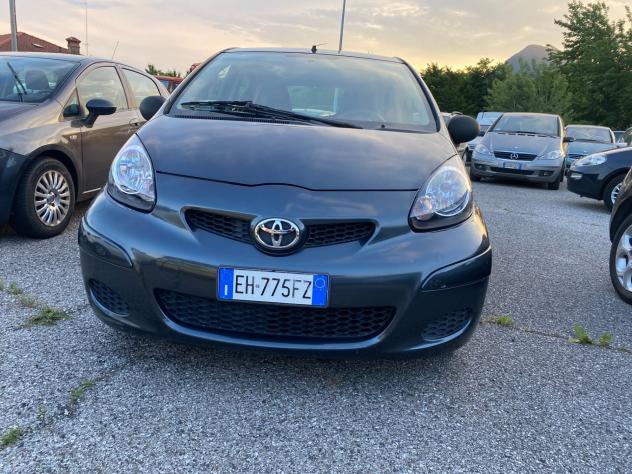 Toyota Aygo 1.0 12V VVT-i 3 porte Sol Connect - Foto 2