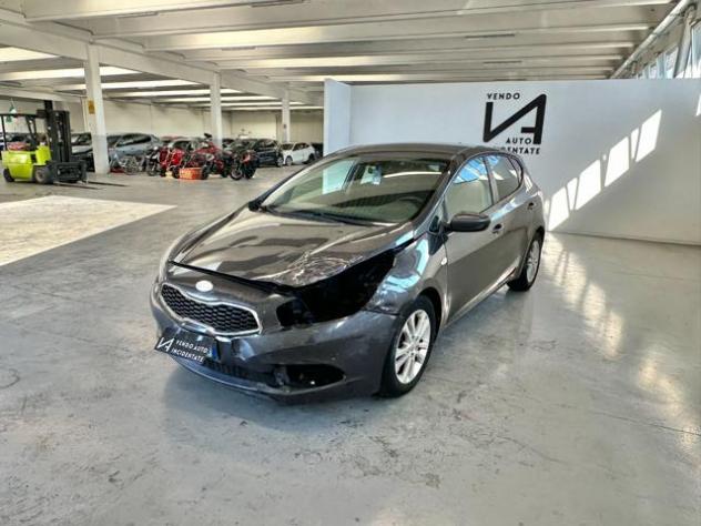 KIA cee'd 1.4 CRDI 5 PORTE ACTIVE rif. 24130997 - Foto 3