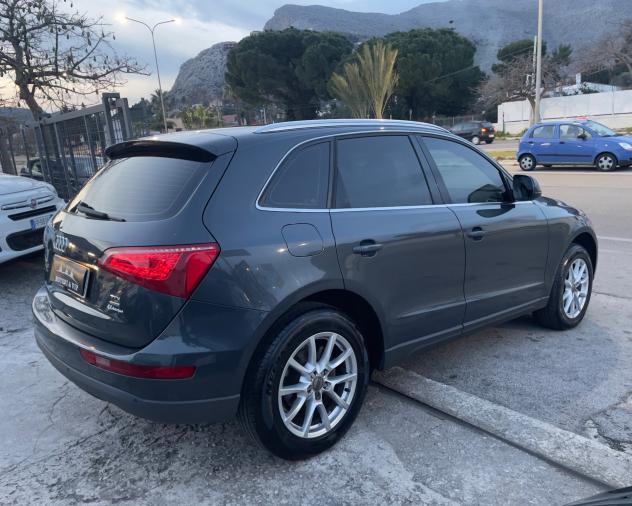AUDI Q5 2.0 TDI 170 CV quattro S tronic - Foto 4