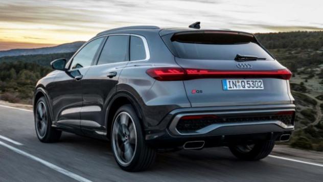 AUDI Q5 SPB e-hybrid 220 kW S tronic quattro Business Adv rif. 24100745 - Foto 3