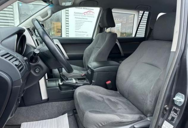 TOYOTA Land Cruiser 3.0 D4-D 5 porte rif. 23613541 - Foto 8