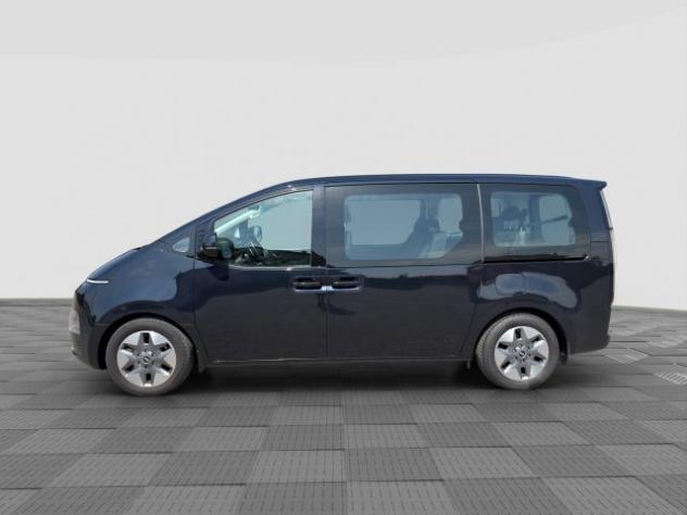 HYUNDAI Staria Staria 2.2 AT AWD 9 posti Wagon rif. 23942384 - Foto 2
