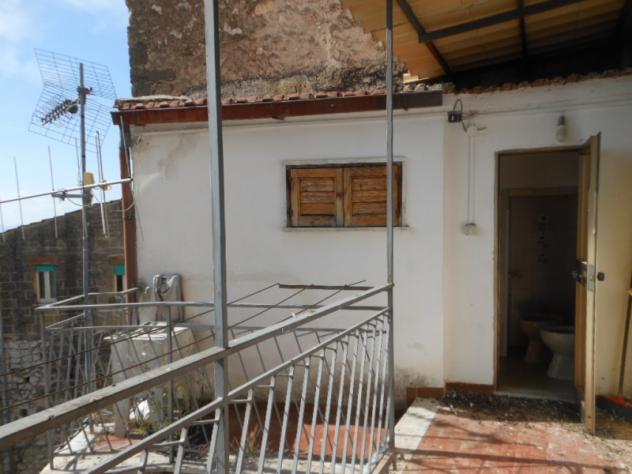 1801/PIETRAVAIRANO Casa indipendente su due livelli nel borgo antico di Pietravairano di mq 150. - Foto 10