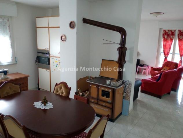 Villa singola di ampie dimensioni con scoperto esclusivo. - Foto 6