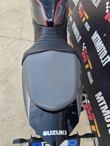SUZUKI SV 650 X Video 360 rif. 24118909 - Foto 10
