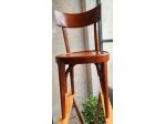 Sedie stile retr in legno massello.