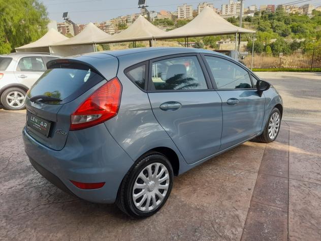 Ford Fiesta Fiesta+ 1.4 TDCi 68CV 5 porte - Foto 4