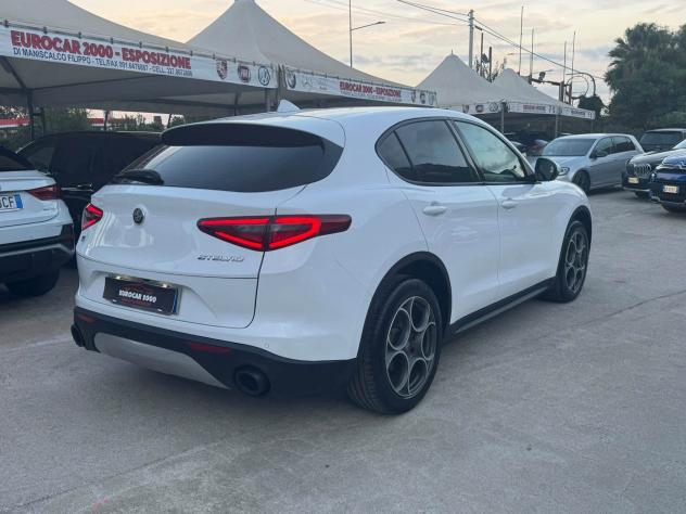 Alfa Romeo Stelvio 2.2 Turbodiesel 190 CV AT8 Q4 Sprint - Foto 6