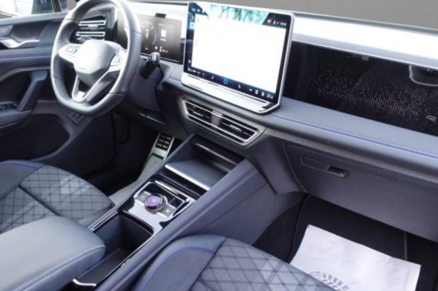 VOLKSWAGEN Tiguan 2.0 TDI 150 CV DSG R-Line rif. 23757985 - Foto 6
