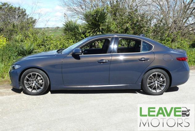 Alfa Romeo Giulia 180 CV AT8 Sport (M1487) - Foto 9