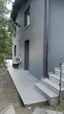 CASA SINGOLA SU DUE LIVELLI