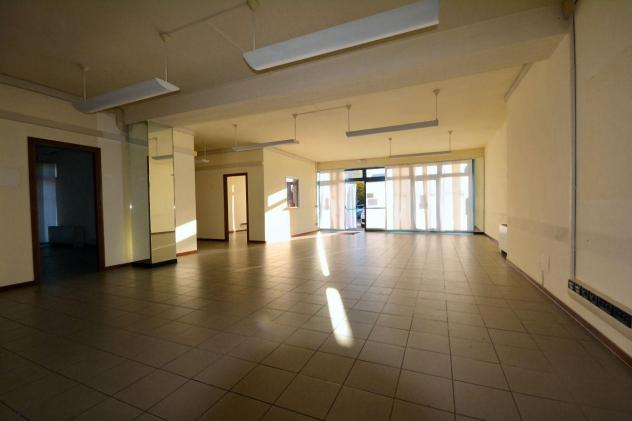 Ufficio in affitto a Sant'Anna - Lucca 420 mq Rif: 1073597