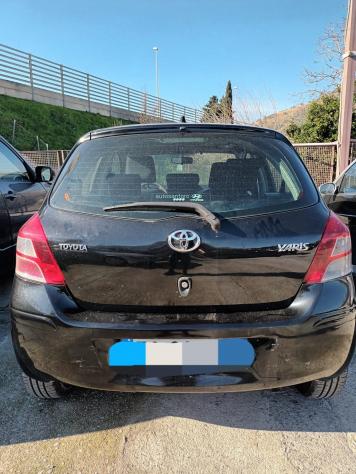 Toyota Yaris 1.4 D-4D DPF 5 porte M-MT Sol - Foto 2