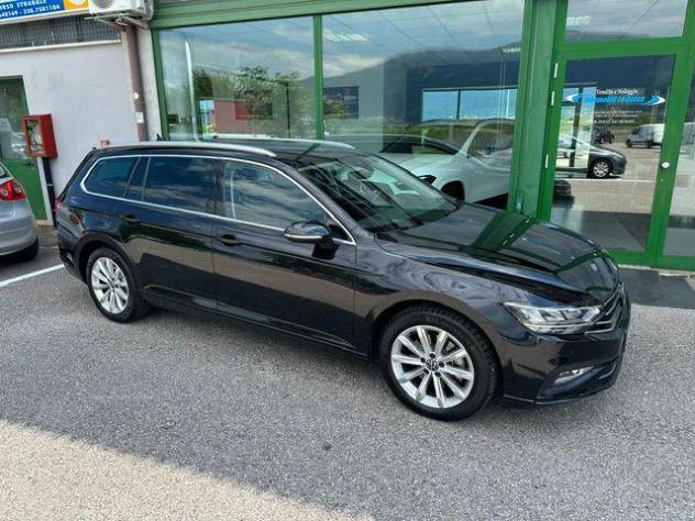 VOLKSWAGEN Passat Variant 2.0 TDI SCR EVO DSG Business rif. 23883769 - Foto 2