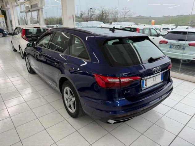 AUDI A4 Avant 30 TDI/136 CV S tronic Business rif. 23794314 - Foto 3