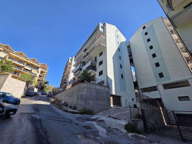 Quadrilocale in vendita a Messina