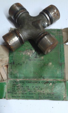 CROCIERA CARDANICA PER AUTOCARRO D'EPOCA FIAT 682-306-690-614-C40-C50N-645-625