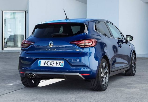 Cerco Renault Clio qualsiasi condizione