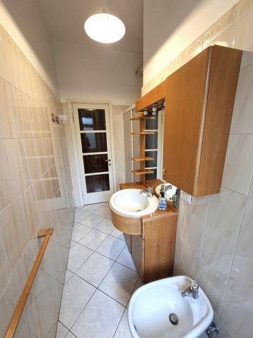 2 LOCALI CON CANTINA - Foto 10