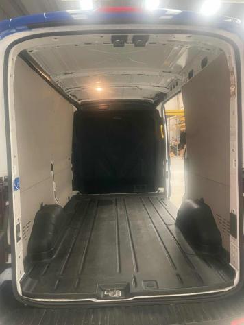 FORD Transit 350 2.0TDCi EB MHEV 130CV PM-TM FT rif. 24070028 - Foto 2