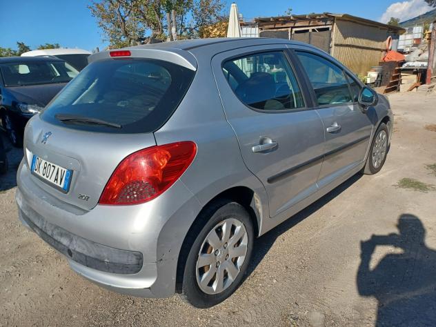 Peugeot 207 1.4 88CV 5p. ONE Line - Foto 4