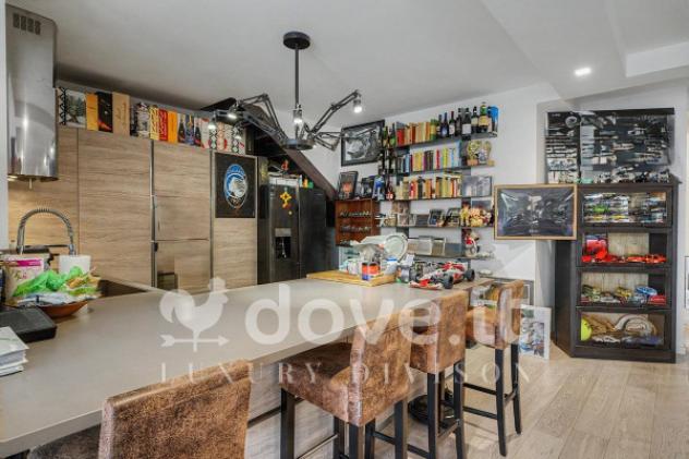 Casa indipendente di 278 m² con più di 5 locali e box auto in vendita a Bergamo - Foto 9