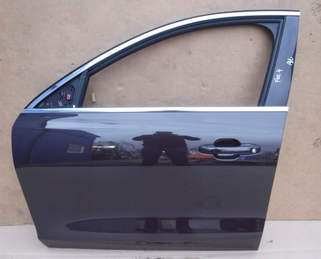 PORTA SPORTELLO ANTERIORE SINISTRO FORD FOCUS DAL 2018 IN POI