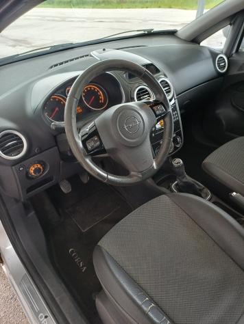 Opel Corsa 1.2 5 porte Easytronic Cosmo adatta a neopatentati - Foto 8