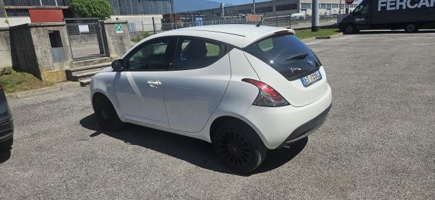 Lancia ypsilon 1.2 benzina - Foto 3