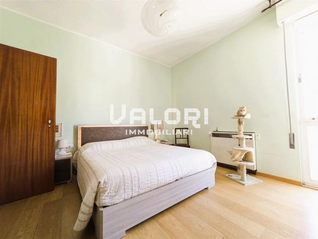 Esclusivo Appartamento Ristrutturato con 3 Camere e 2 Bagni nel Grattacielo Monti - Foto 16