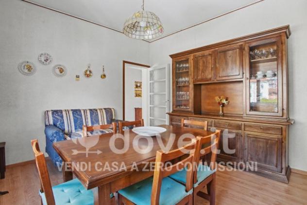 Villa di 222 m² con più di 5 locali e box auto in vendita a Laveno-Mombello - Foto 17