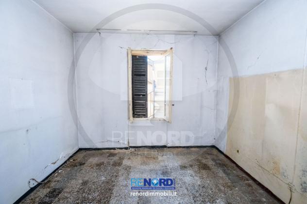 RIF. CC6262 - VALLE SALIMBENE - Villa indipendente suddivisa in due appartamenti, box auto, due cantine, ripostiglio e cortile privato. - Foto 13