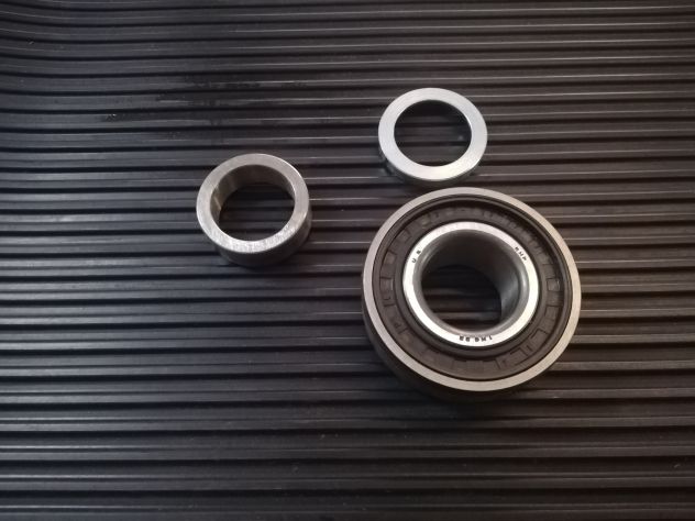 KIT CUSCINETTO POSTERIORE BEDFORD CF 14-18-22-25-230 (nuovi)