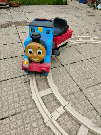 thomas friends train 6 V peg perego - Foto 5