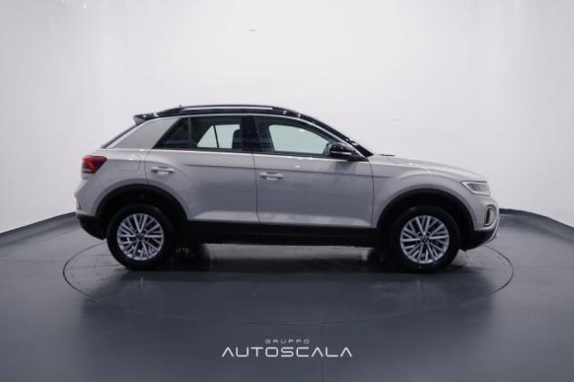 VOLKSWAGEN T-Roc 1.5 TSI 150cv ACT DSG Life rif. 21845884 - Foto 7