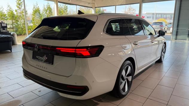 Volkswagen Passat Variant 2.0 TDI SCR EVO 110kW Business DSG Camera 360° LED 17" - Foto 8