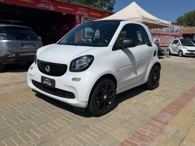 Smart ForTwo 70 1.0 auto PELLE/TETTO/SCHERMO/LED - Foto 3